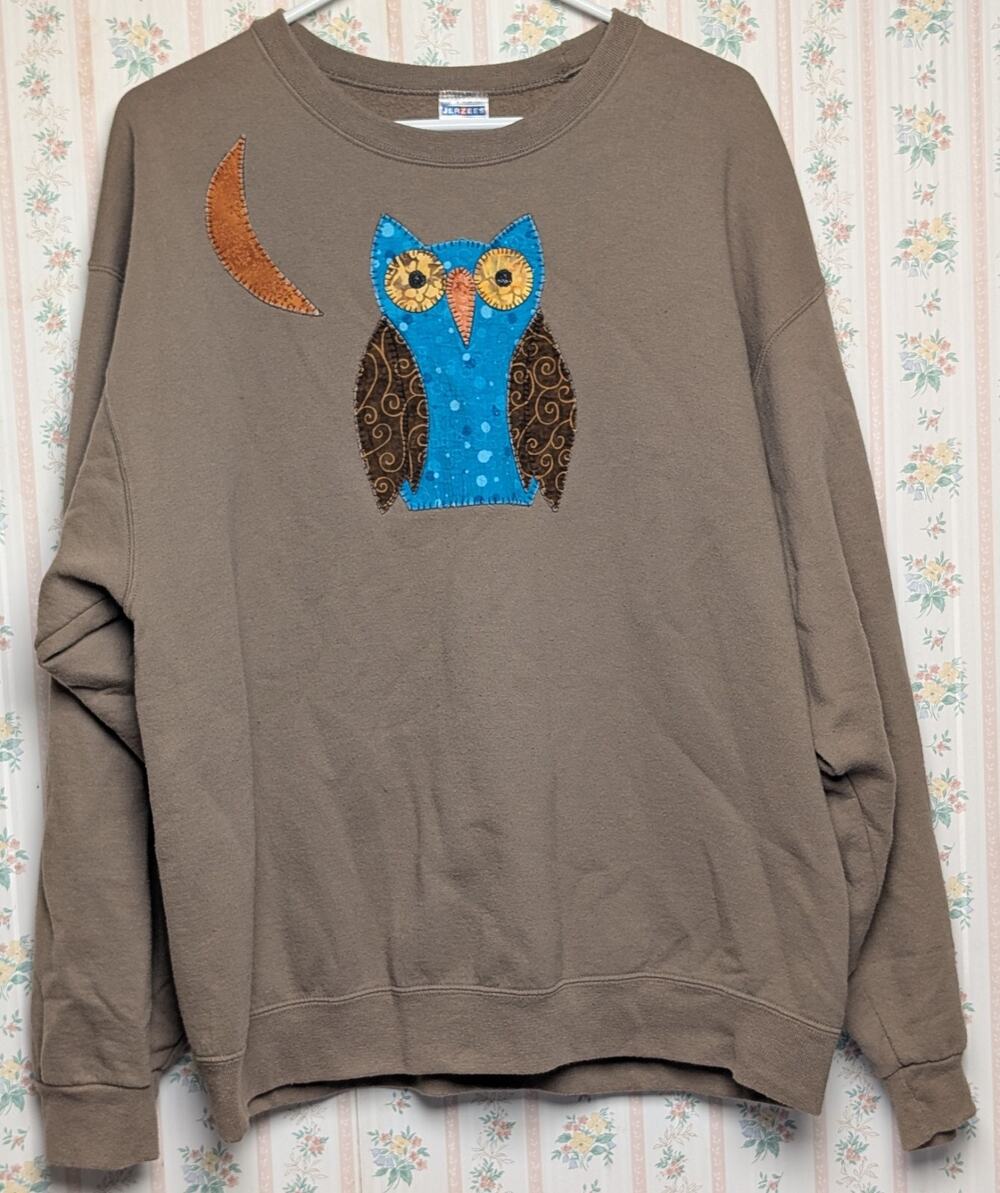 Vtg Handmade 90s Owl Sweatshirt WOMENS SIZE XL Jerzees Beige Halloween Boho Fall